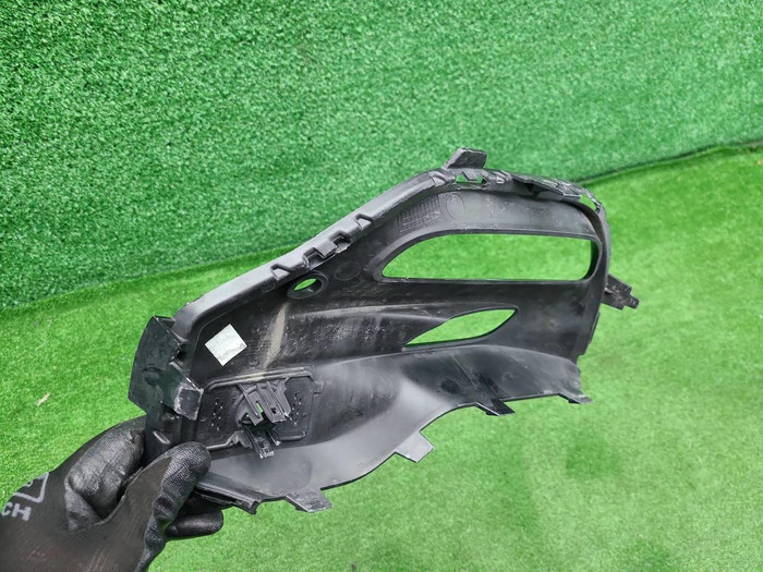 Накладка ПТФ правая BMW X5 G05 (18-23) M-paket