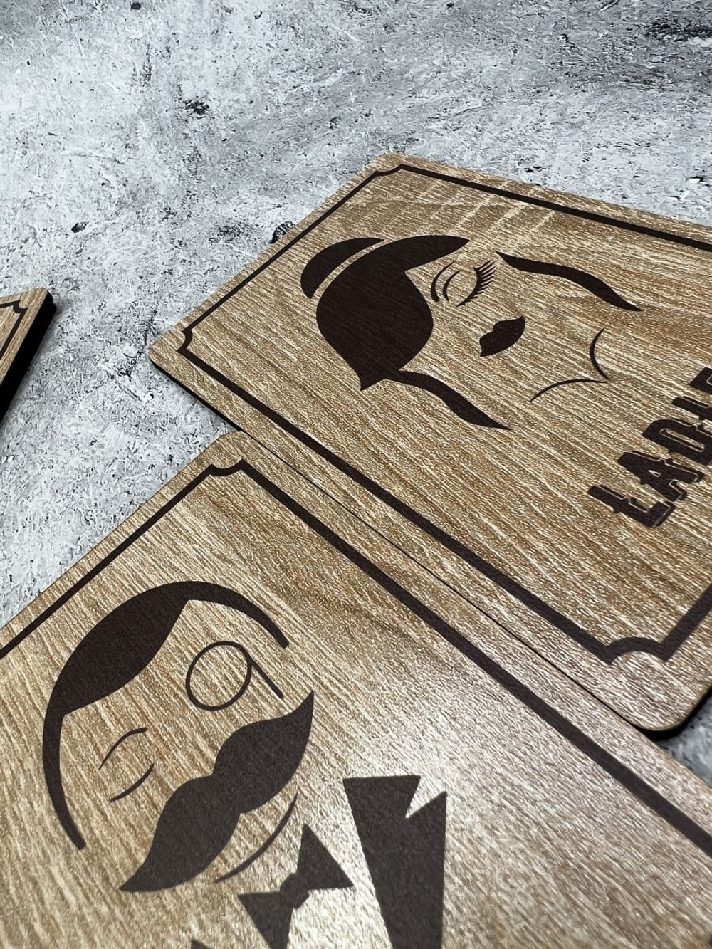 Табличка на дверь информационная