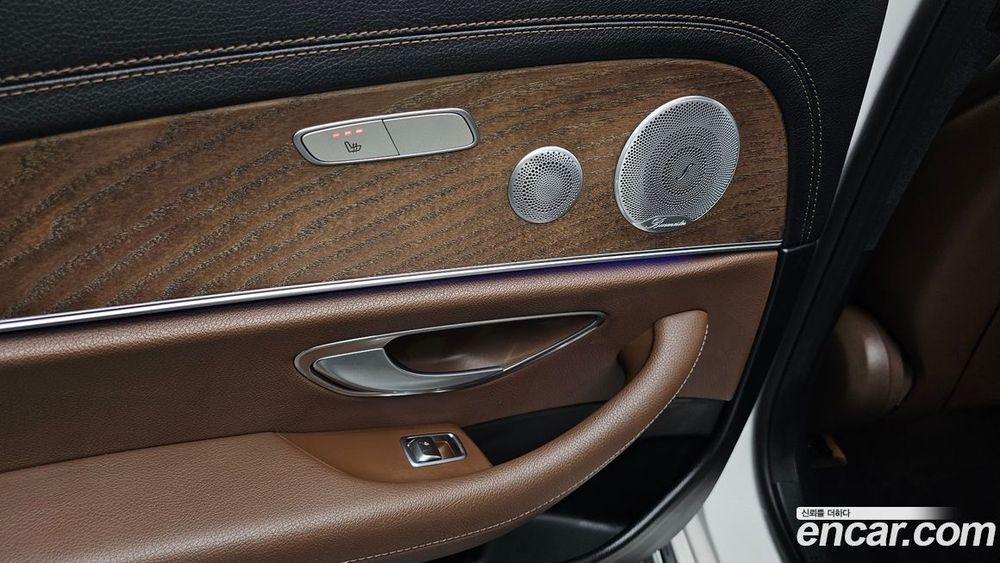 Mercedes-Benz E-Class W213 E300e 4MATIC Exclusive (02.2021)