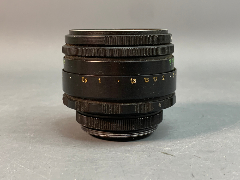 Helios-44-2 2/58 царапины на передней линзе