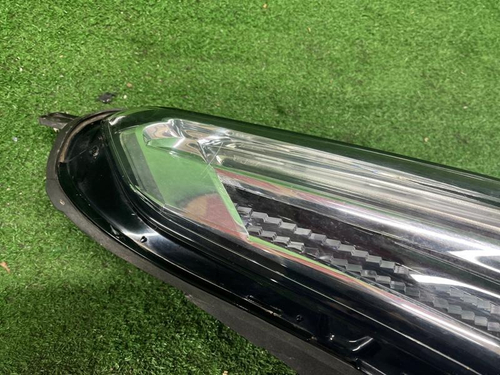 Фара правая Cadillac XT5 (2016-н.в.) LED
