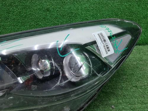 Битая Фара левая Hyundai Tucson 3 (2015-2018) LED