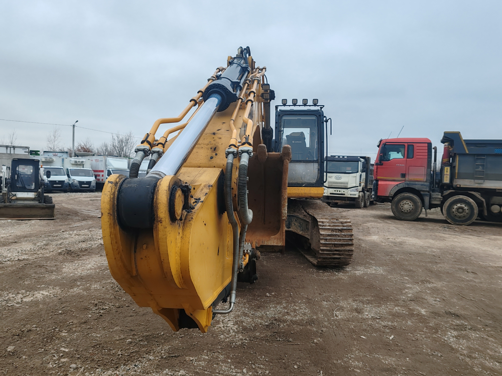 LiuGong CLG939* Экскаватор CLG939E (Дизельный, 8.9 л, 291 л.с. АТ)