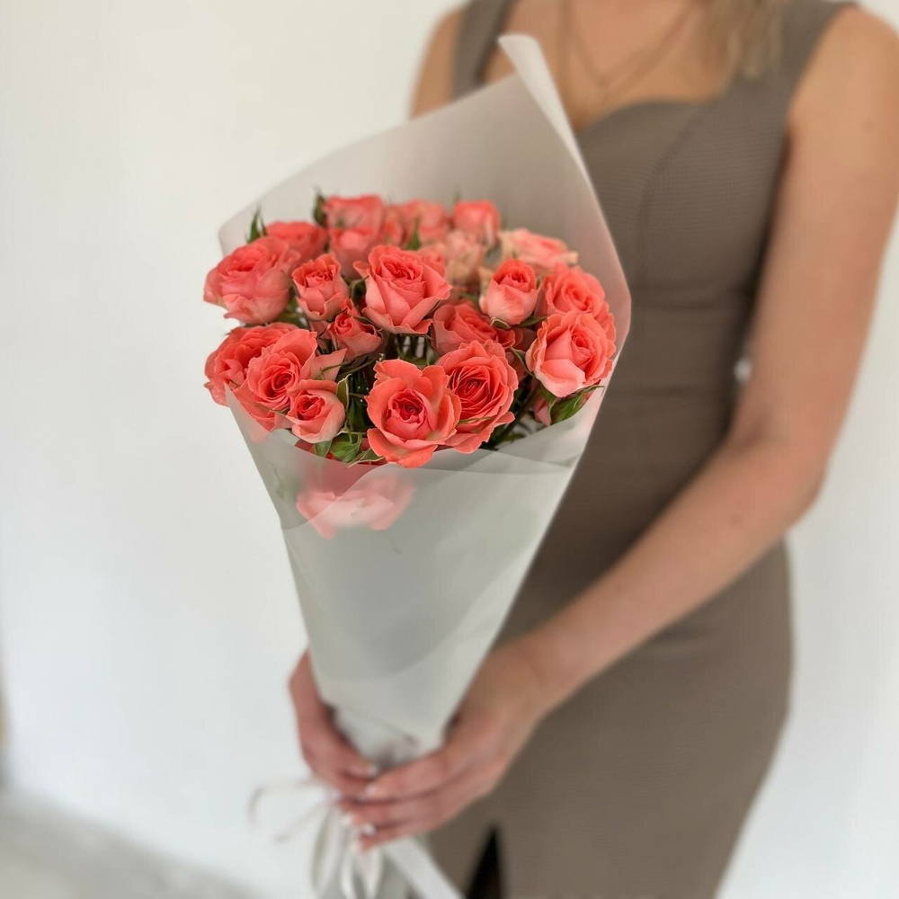 Букет из 5 кустовых роз Кения