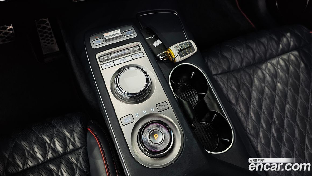 Genesis GV70 2.5T Бензин AWD (03.2021)