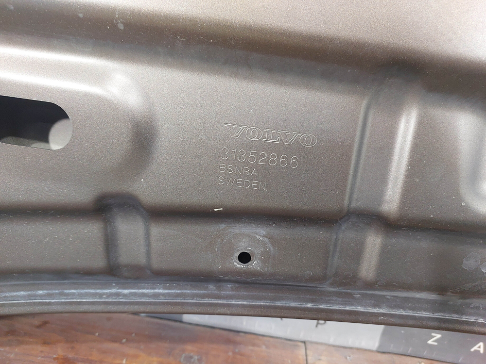 Капот Volvo XC90 2 14-нв Б/У Оригинал 31477040