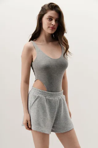 Боди с V-образным вырезом цвета серый меланж