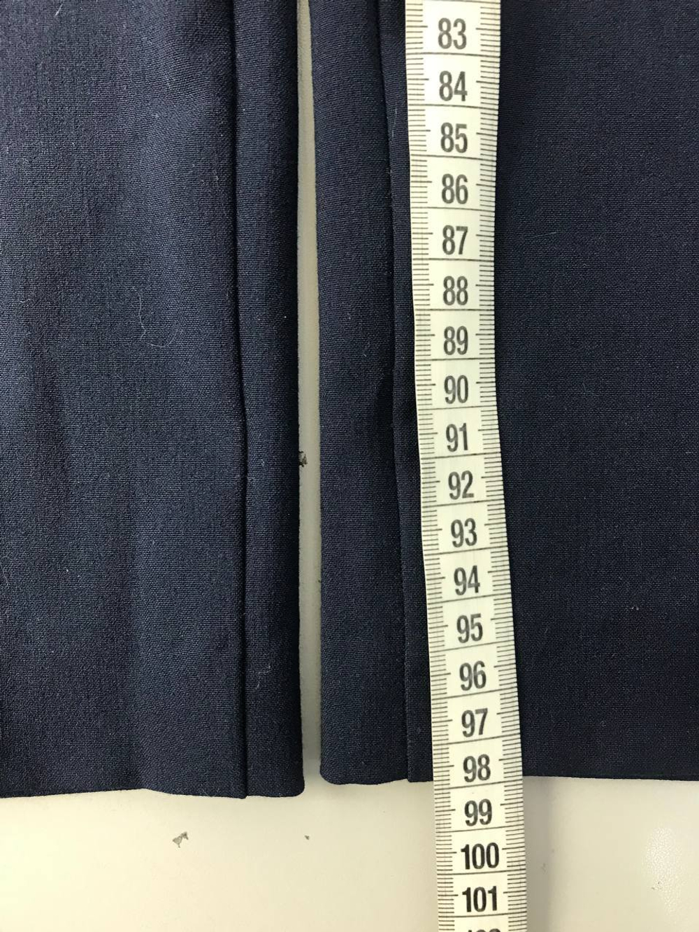 Брюки лаконичные 44 размер