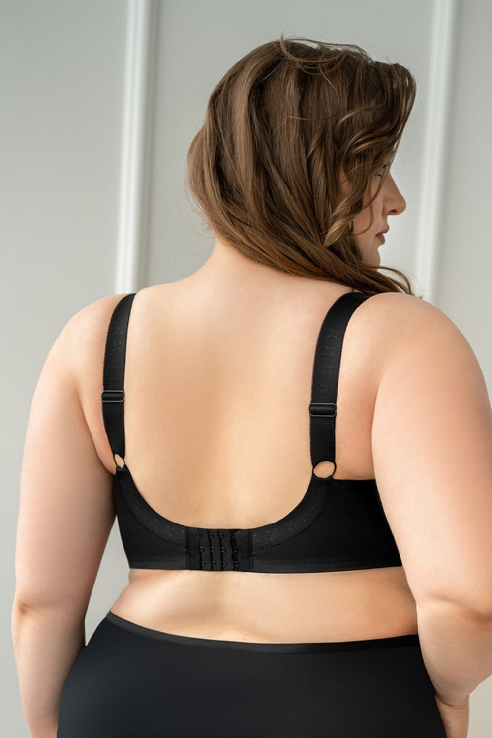 BETTY BLACK Softfullcup Бюст KRIS LINE