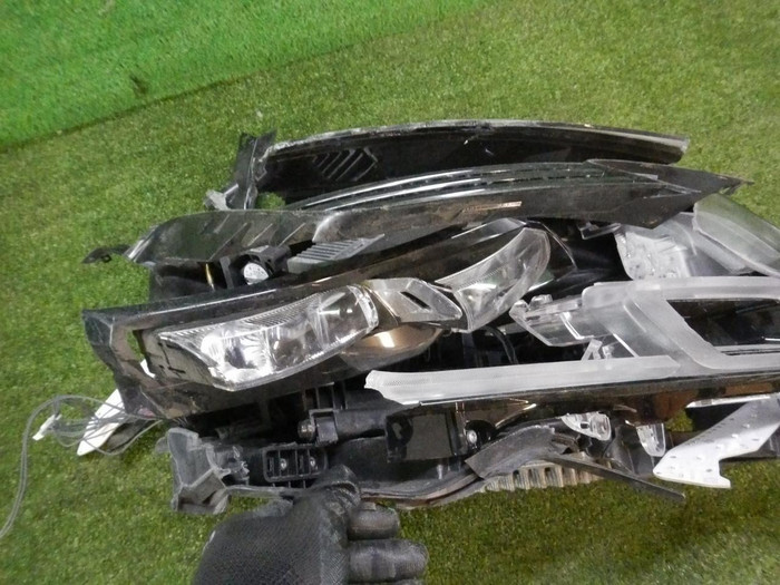 Битая Фара правая RR Vogue 4 L405 17-22 Matrix LED