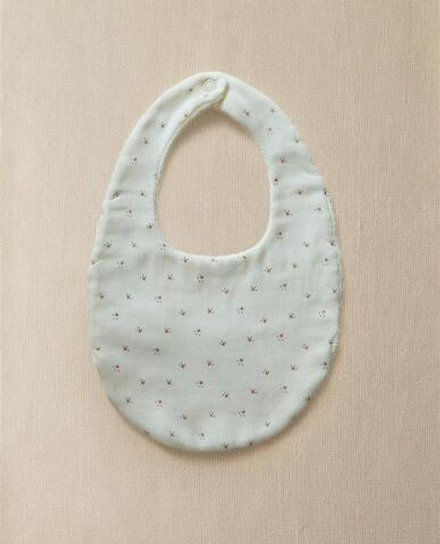 ZARA HOME ДЕТСКИЙ НАГРУДНИК С ЦВЕТОЧНЫМ ПРИНТОМ, ЭКРЮ