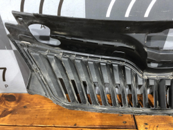 Решетка радиатора Skoda Rapid 1 12-20 Б/У Оригинал 5JA853668