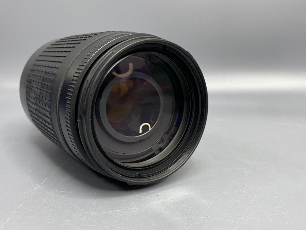 Nikon 70-300mm 4-5.6G Zoom-Nikkor