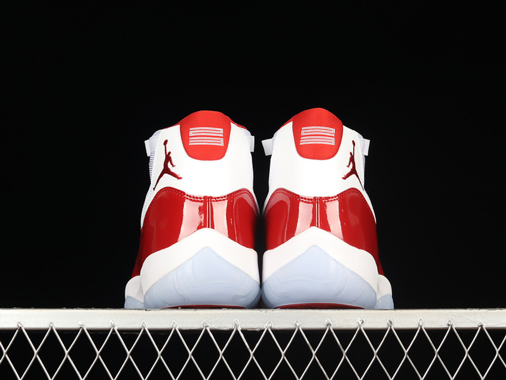 Air Jordan 11 Cherry futbasket.ru