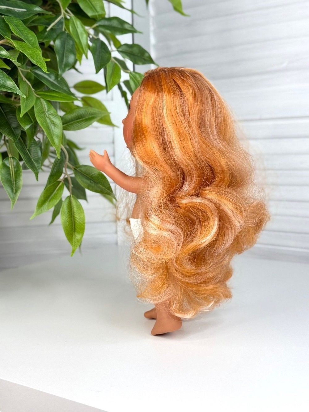 Кукла Nines виниловая 30см MIA LATINA без одежды (3000WL6)