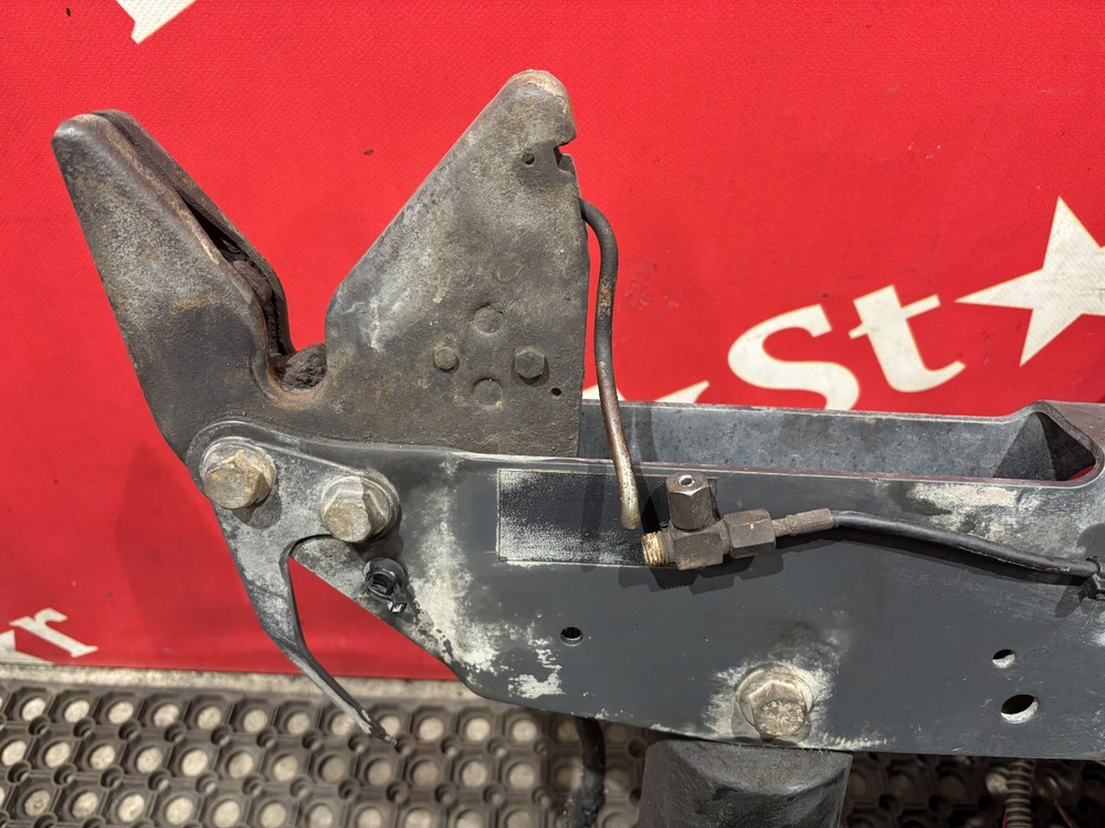 Кронштейн перекидок в сборе