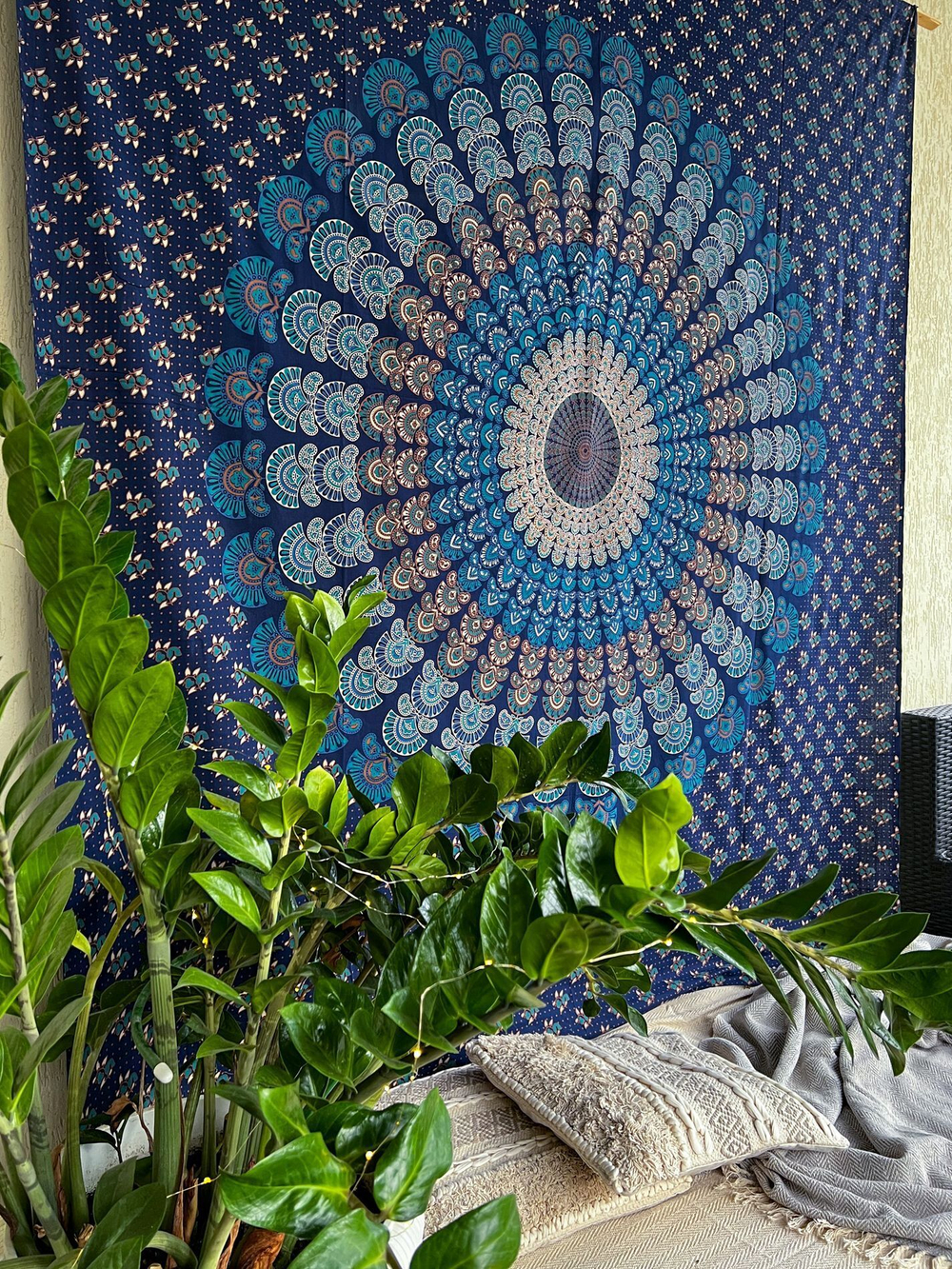 Этническое полотно с мандалой
