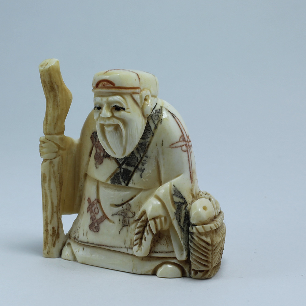 Эксклюзивная нэцкэ Дзюродзин с посохом и корзиной рыбы