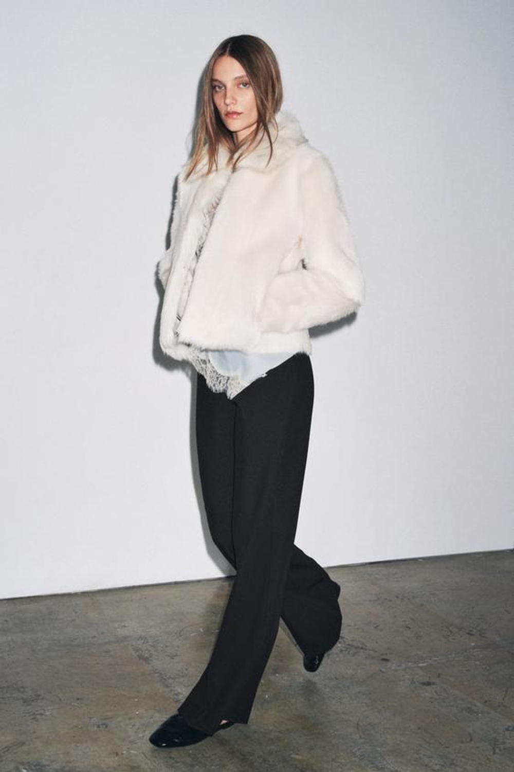 ZARA БРЮКИ С ВЫСОКОЙ ПОСАДКОЙ И ЗАСТЕЖКОЙ-МОЛНИЕЙ — ZW COLLECTION, ЧЕРНЫЙ