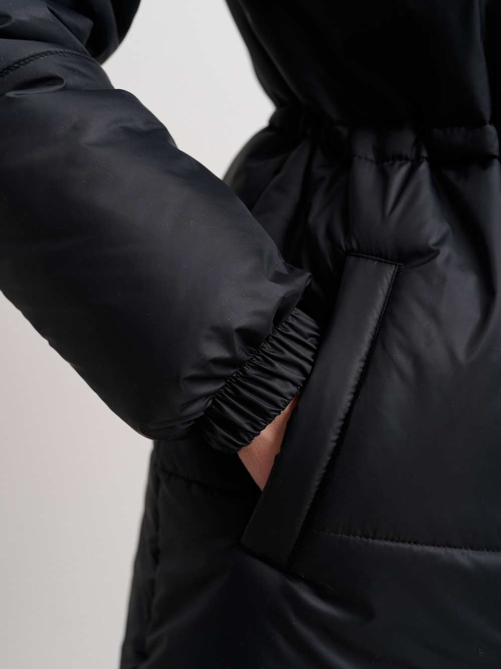 Парка женская демисезонная "Воздух" черный