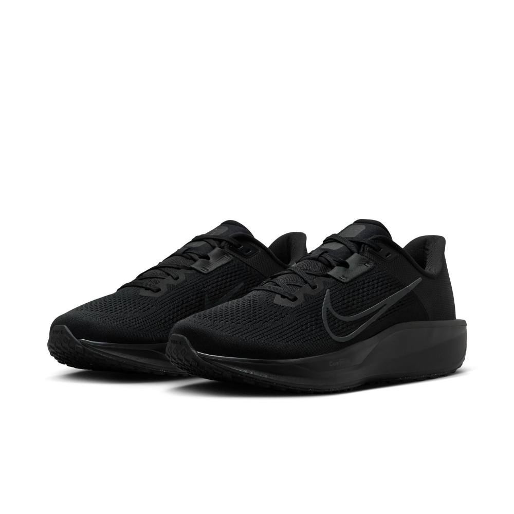 Кроссовки мужские NIKE Quest 6