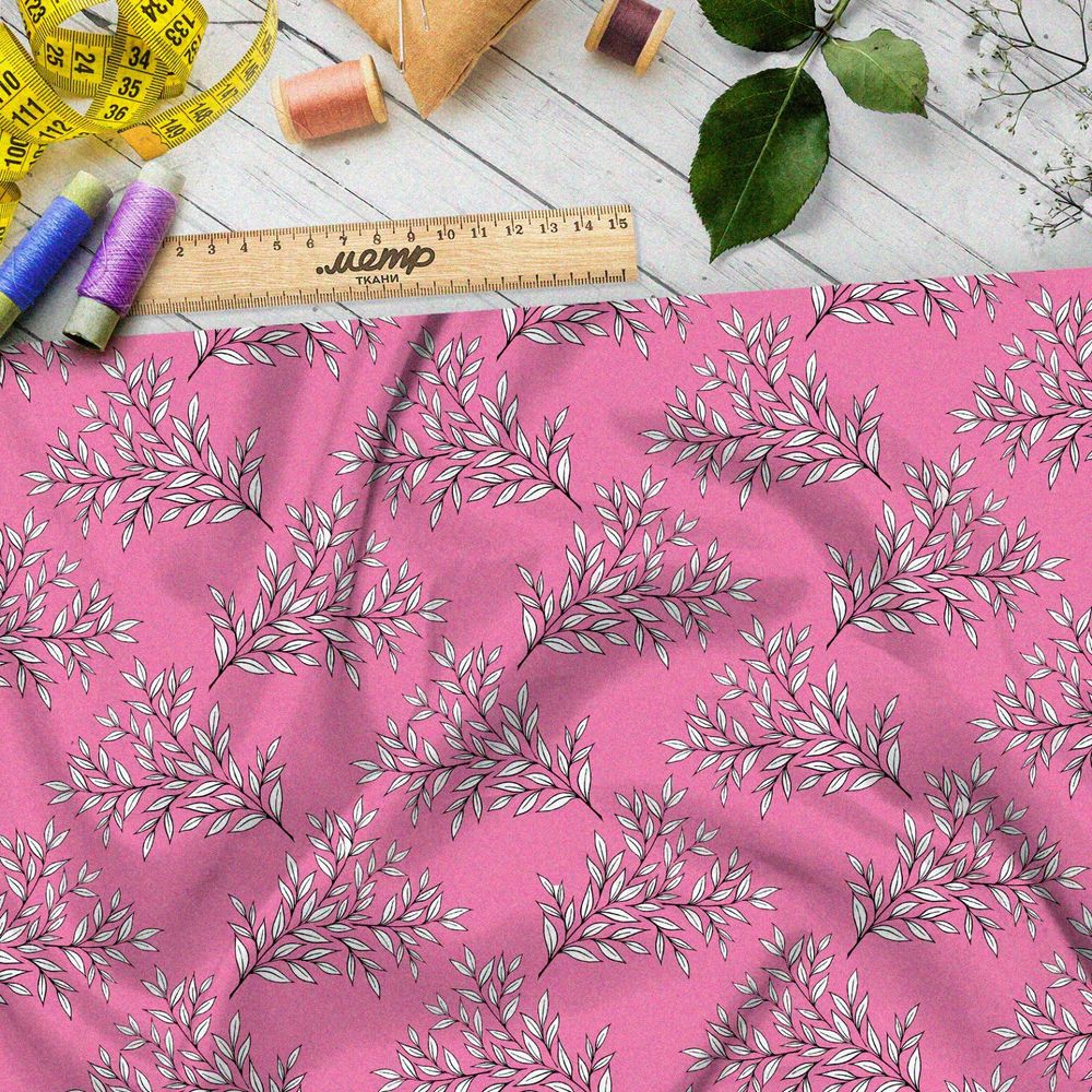 Ткань бифлекс эскизы белых листьев на розовом фоне