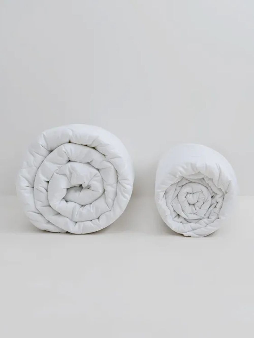 Одеяло всесезонное окантованное, Евро (220*205), микрофибра (150 г/м2)