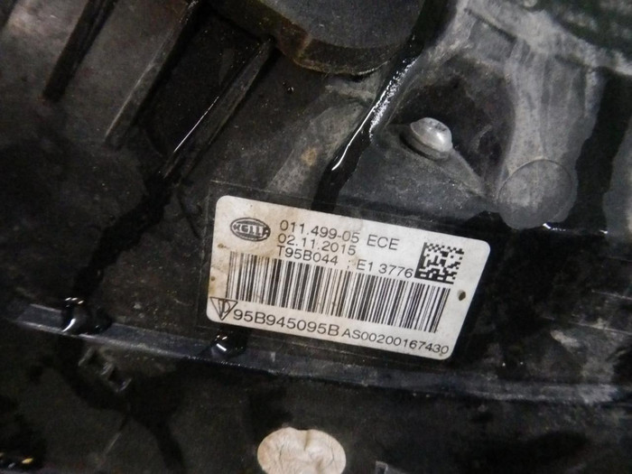 Фонарь левый внешний Porsche Macan 95b (2014-2018)