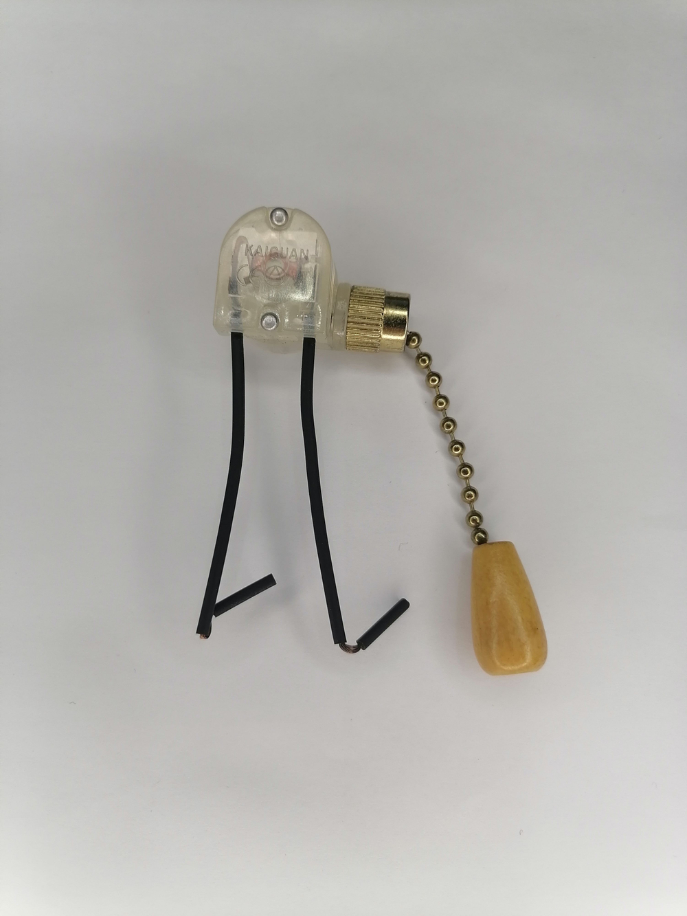 Выключатель с цепочкой золото 5см.