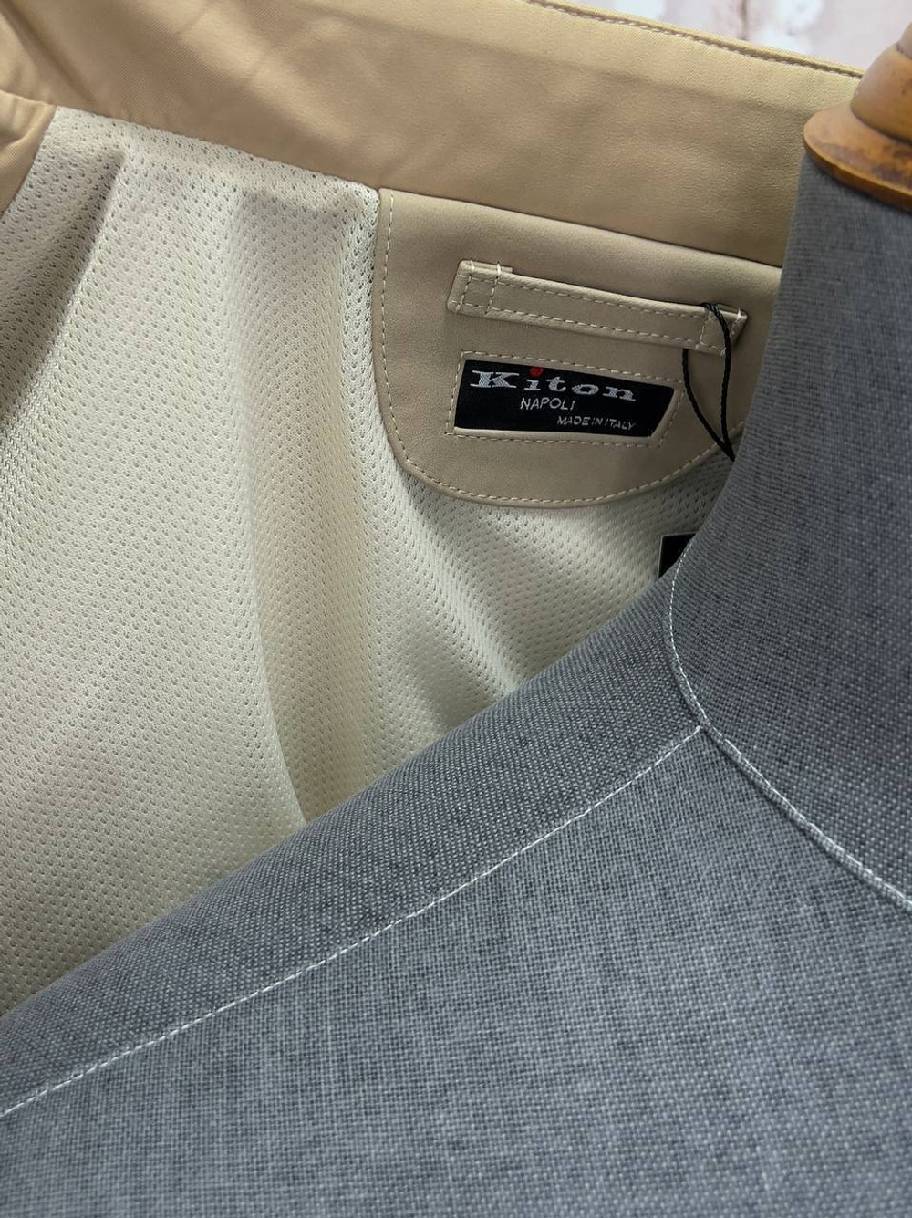 Безрукавка Kiton