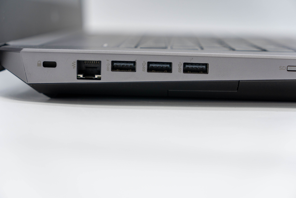 Ноутбук HP ZBook 17 G6 ( i5-9400H / Quadro T1000 )