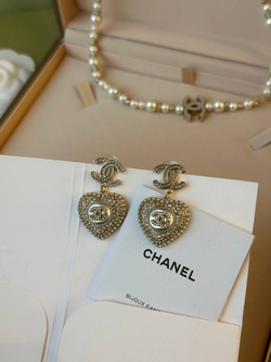 Серьги CHANEL