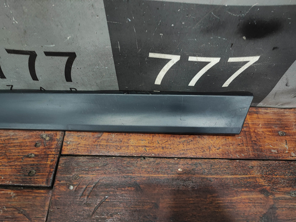 Накладка двери задней правой Nissan X-Trail 3 (T32) 13-23 Б/У Оригинал 828764CM1B