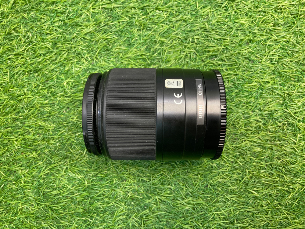 Sony DT 18-70mm 3.5-5.6
