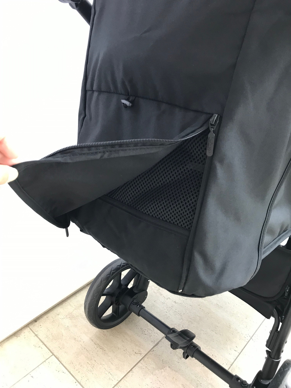 Коляска детская прогулочная BubaGo арт. BG 131-2 MODEL BASS LIGHT color/цвет Light grey/Светло-серый