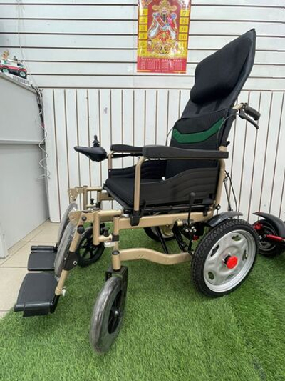 Инвалидная коляска с электроприводом