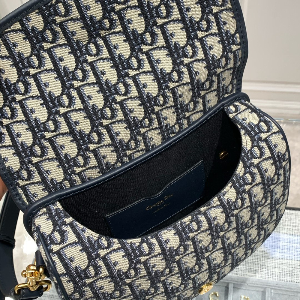 Christian Dior Bobby Bag 22 cm