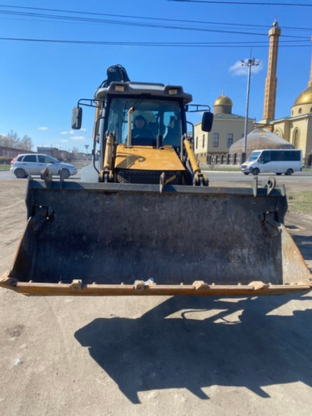 KYLOTON MR22 Фронтальный погрузчик MR22 (Дизельный, 3,6 л, 45 л.с., АТ)