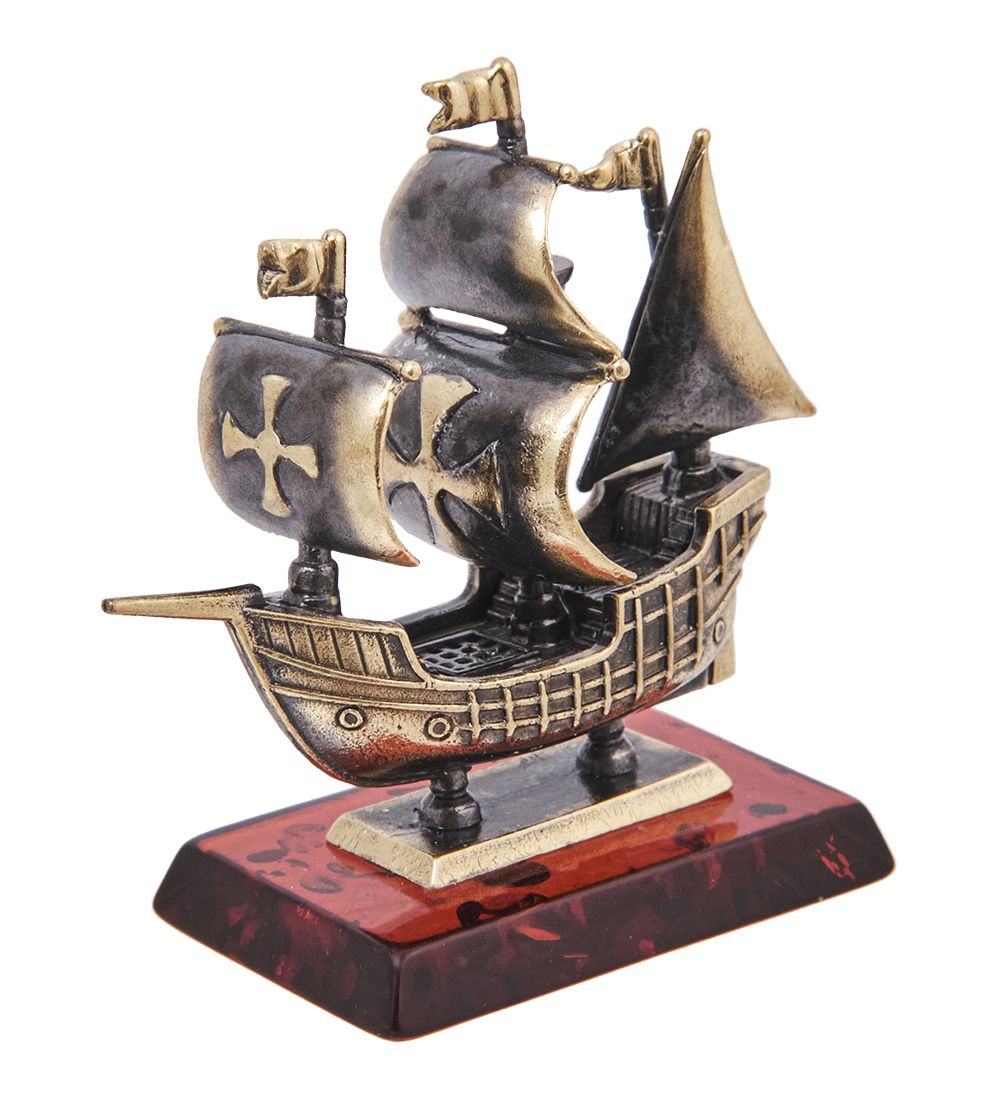 Народные промыслы AM-4123 Фигурка «Каравелла» (латунь, янтарь)