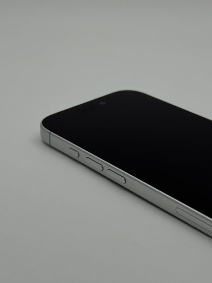 iPhone 17 256Gb White