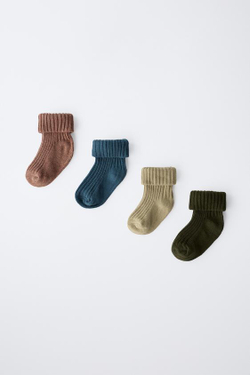 ZARA НАБОР ИЗ ЧЕТЫРЕХ ПАР НОСКОВ В КОРОБКЕ, ЗЕЛЕНОВАТЫЙ