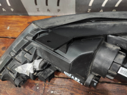 Фара правая галоген с ДХО Kia Sportage 3 (SL) 10-16 Б/У Оригинал 921023U250