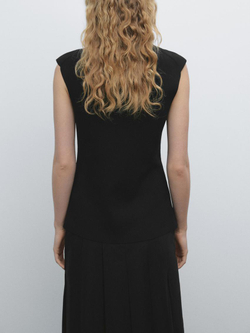 Massimo Dutti Трикотажный жилет облегающего кроя с пуговицами, черный