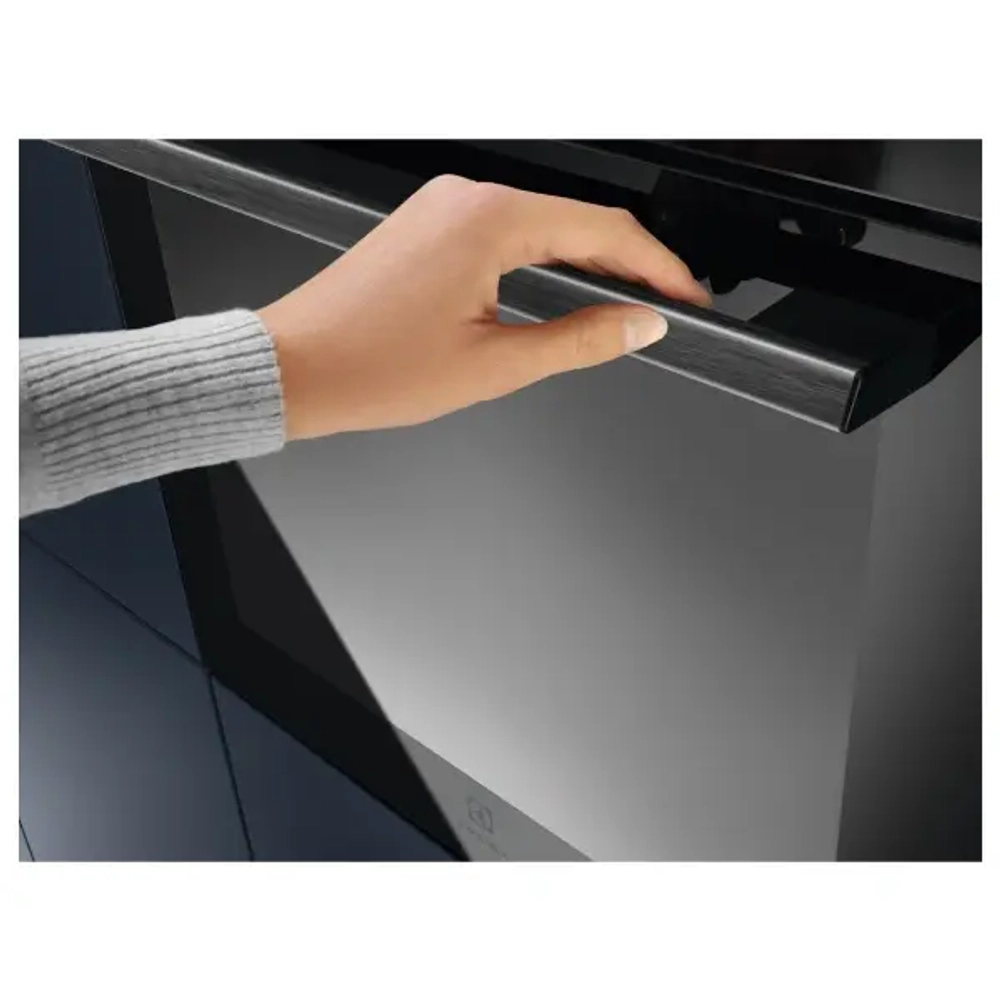Комплект Electrolux "Духовой шкаф EOF3H50BK + поверхность EHF6240IOK"