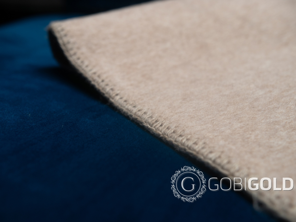 Одеяло детское шерстяное из яка (Монголия) 110х140 см. - серо-бежевое