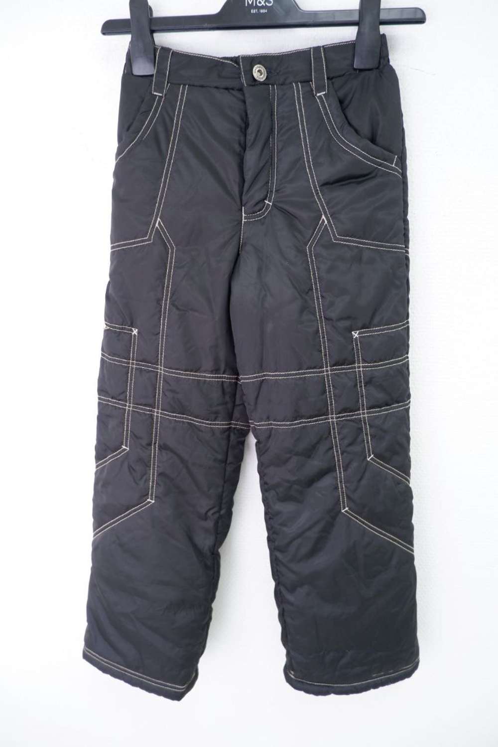 Брюки практичные на 8 лет, новые