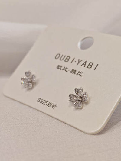 Серьги Oubi Yabi «Сердечный клевер» Silver