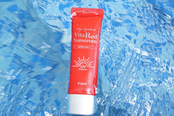 TIAM My Signature Vita Red Sunscreen SPF50+/PA+++ солнцезащитный крем для сияния кожи