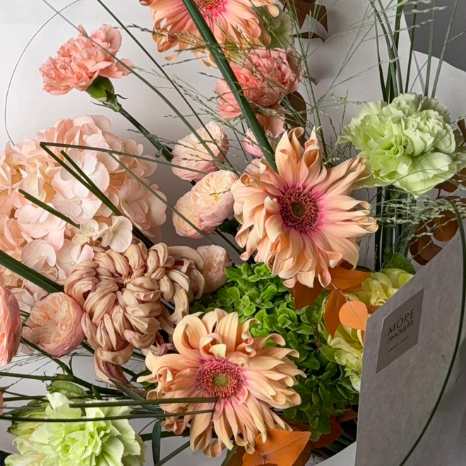 Букет авторский Персиковый шик