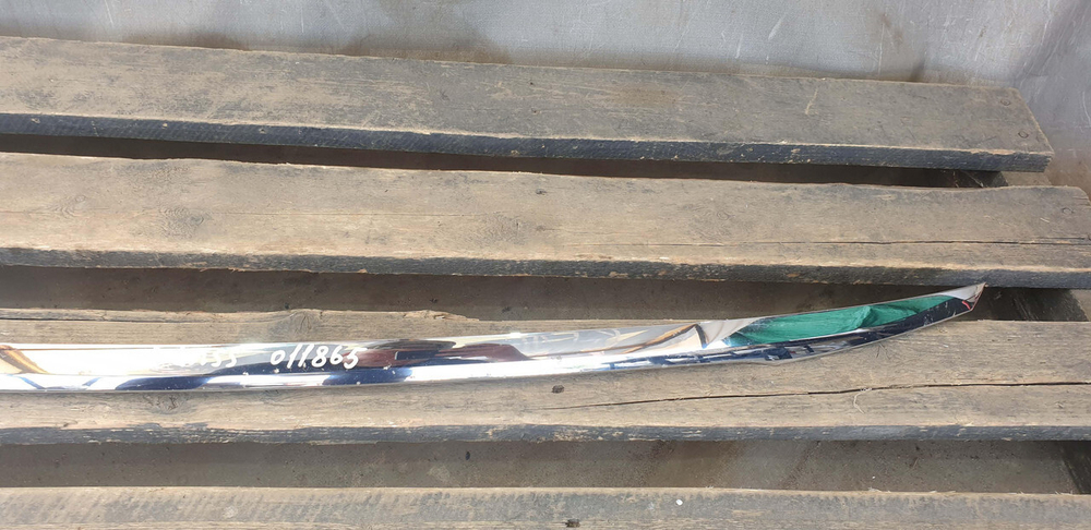 Молдинг крышки багажника Mercedes C (W205) 14-23 Б/У Оригинал A2057430082